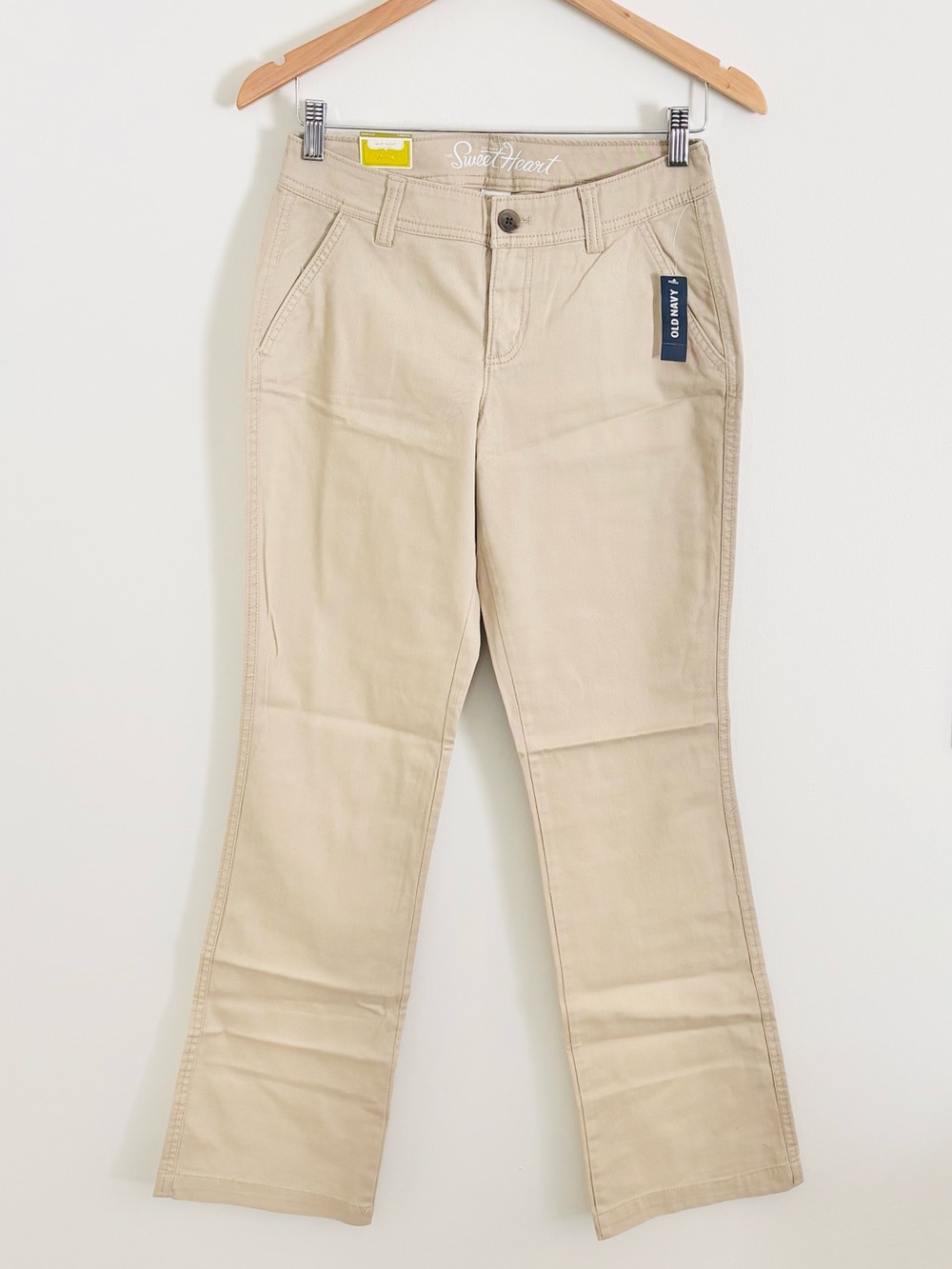 NWT Old Navy The Sweetheart Classic Rise Bootcut Khaki Pants